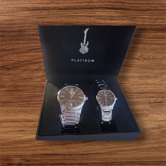 Hard Rock His and Hers Watches Biloxi Platinum New in Box Rare Silver Toned - Picture 6 of 11